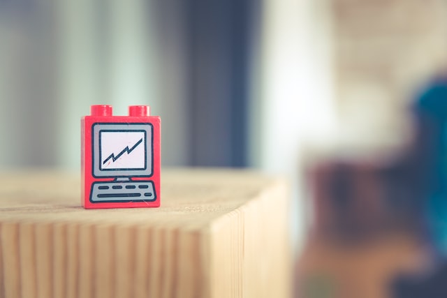 Bitcoin Price Crashes To $19,000, Stays Strong Against Equities