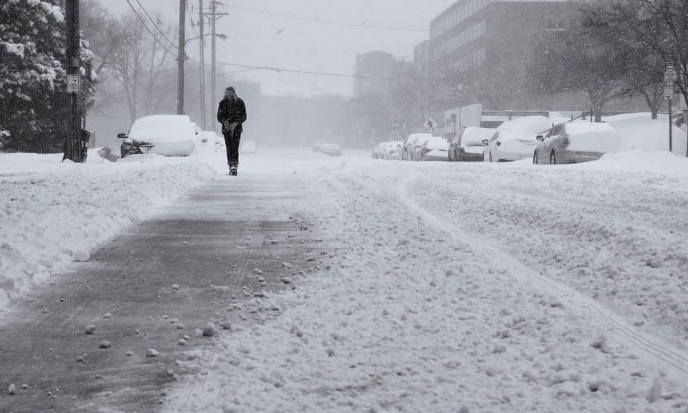 Buying AVAX could be risky in the next few days- Here’s why