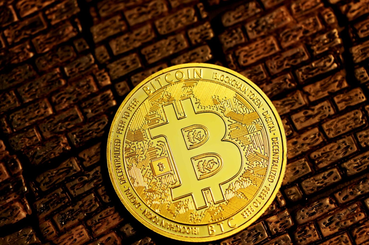 Bitcoin Funding Rates At 6-Month High, Long Squeeze Alert?